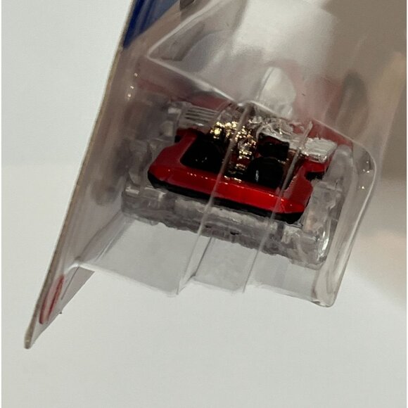 Hot Wheels Mad Splash HW Metro 2024 Red Silver Boat Car 1:64 Diecast - Picture 4 of 7